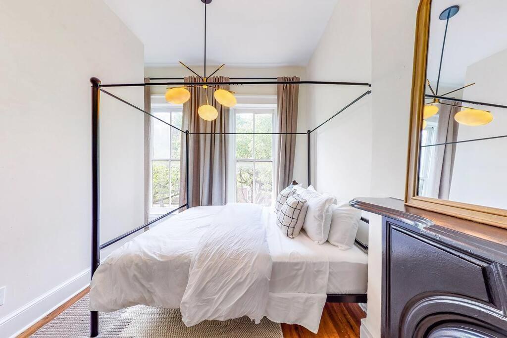 Luxury 8 Bed/4 Ba Nulu Home Private Yard/Parking 路易斯威尔 外观 照片