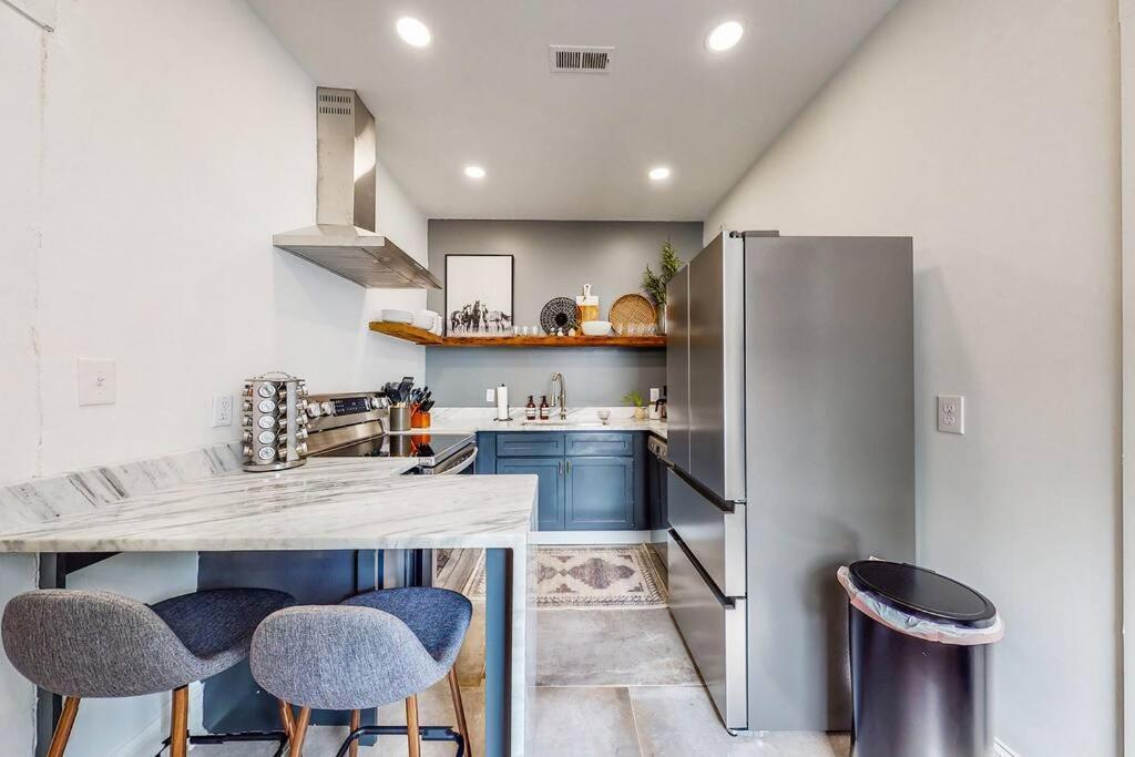 Luxury 8 Bed/4 Ba Nulu Home Private Yard/Parking 路易斯威尔 外观 照片